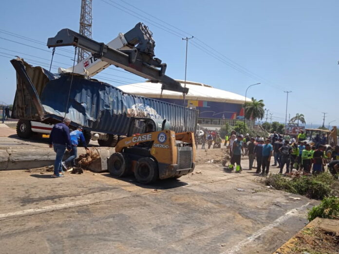 Evalúan sistema de control de frenos tras accidente en La Guaira
